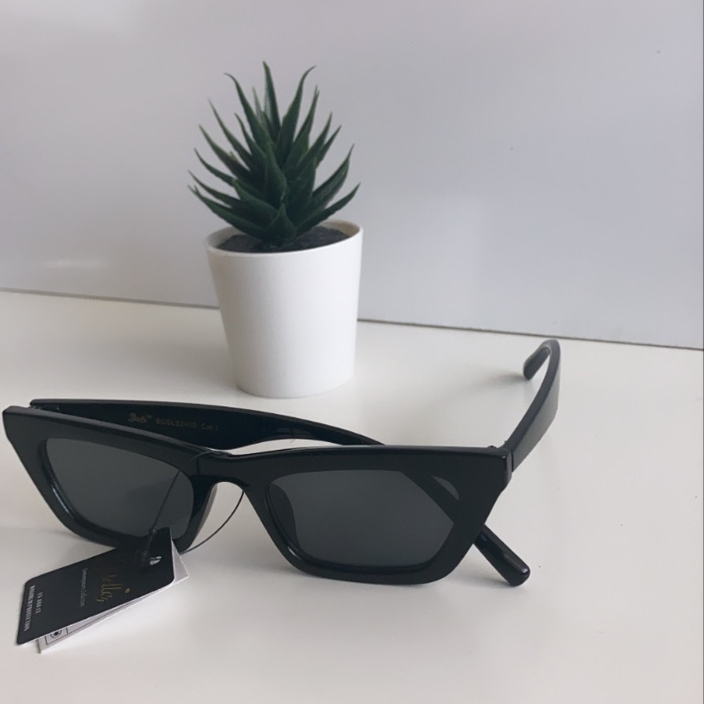sunglasses - Picture 1 of 2